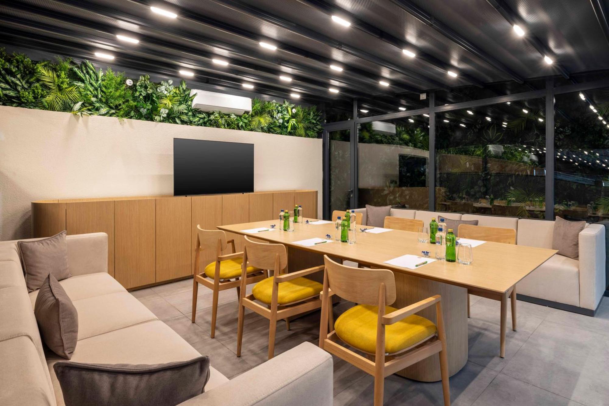 Hotel Ibis Istanbul Sisli Exterior foto